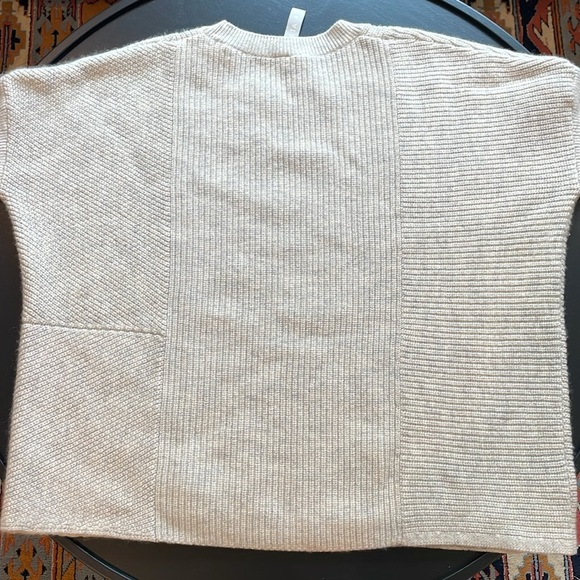 ATHLETA Wool Cashmere Turin Sweater Size Medium Light Grey Heather MSRP $178 - Picture 8 of 11